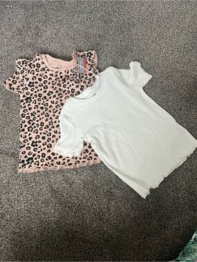 Two girls t-shirts